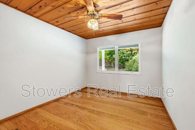 Building Photo - 10 Corte Del Rey