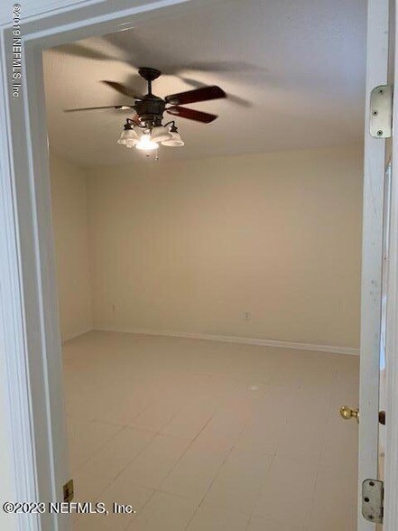 Building Photo - 4723 Pine Lake Dr