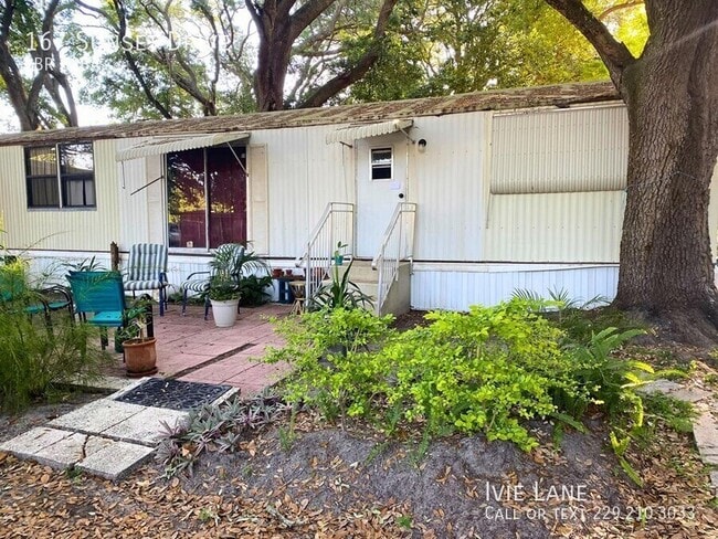 Building Photo - 167 Sunset Dr