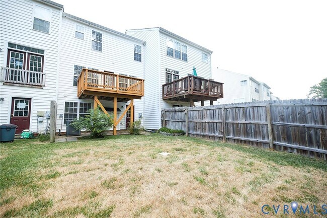 Building Photo - 315 Kingscote Ln