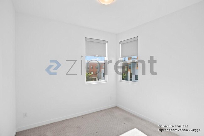 Building Photo - 5876 Cadence Ave
