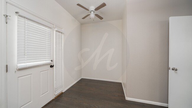 Building Photo - Two story townhouse in Southeast Colorado ...