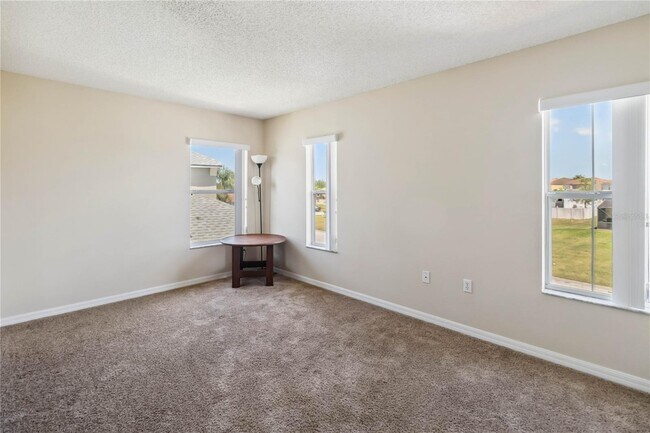 Building Photo - 410 Canna Dr