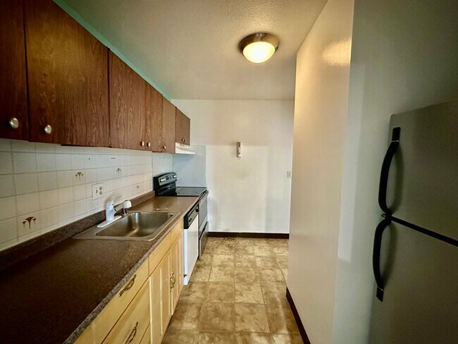 Building Photo - Charming 1 Bedroom/1 Bathroom Condo in Charles Village, Baltimore, MD!
