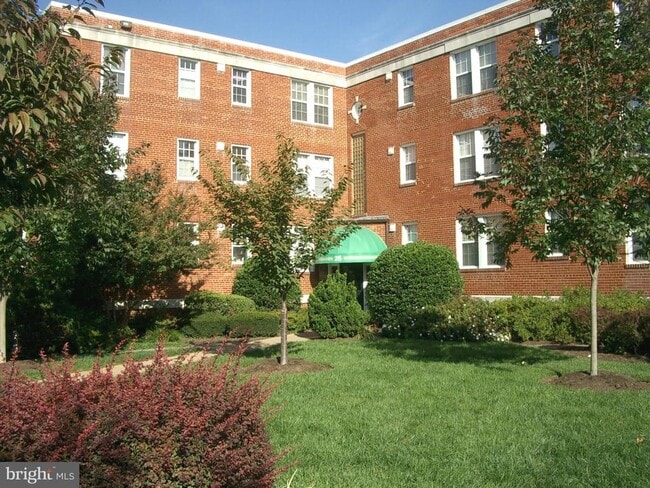 Building Photo - 26 S Old Glebe Rd