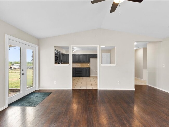 Building Photo - 9395 Green Springs Cir
