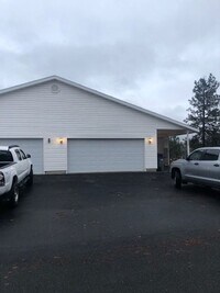 Building Photo - 1404