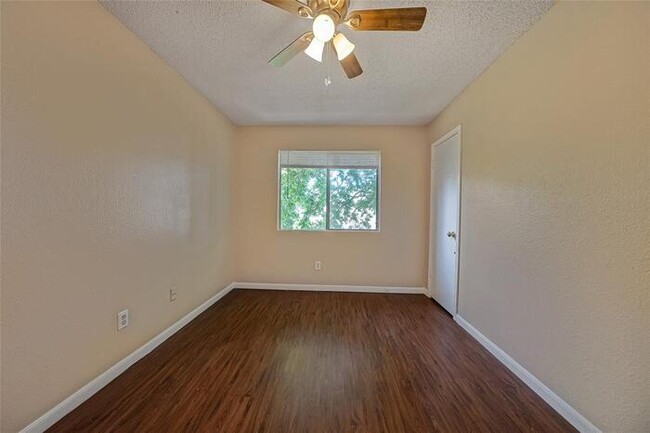 Building Photo - 14203 Sussman Ct