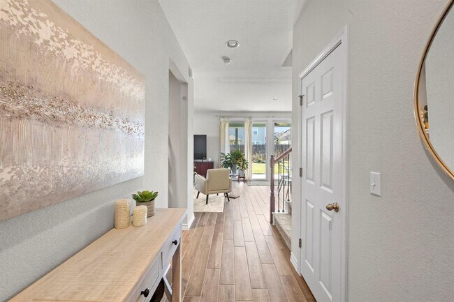 Building Photo - 11910 Clayton Creek Ave