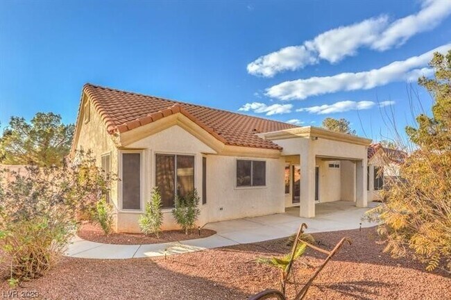 Building Photo - 2516 Sunup Dr