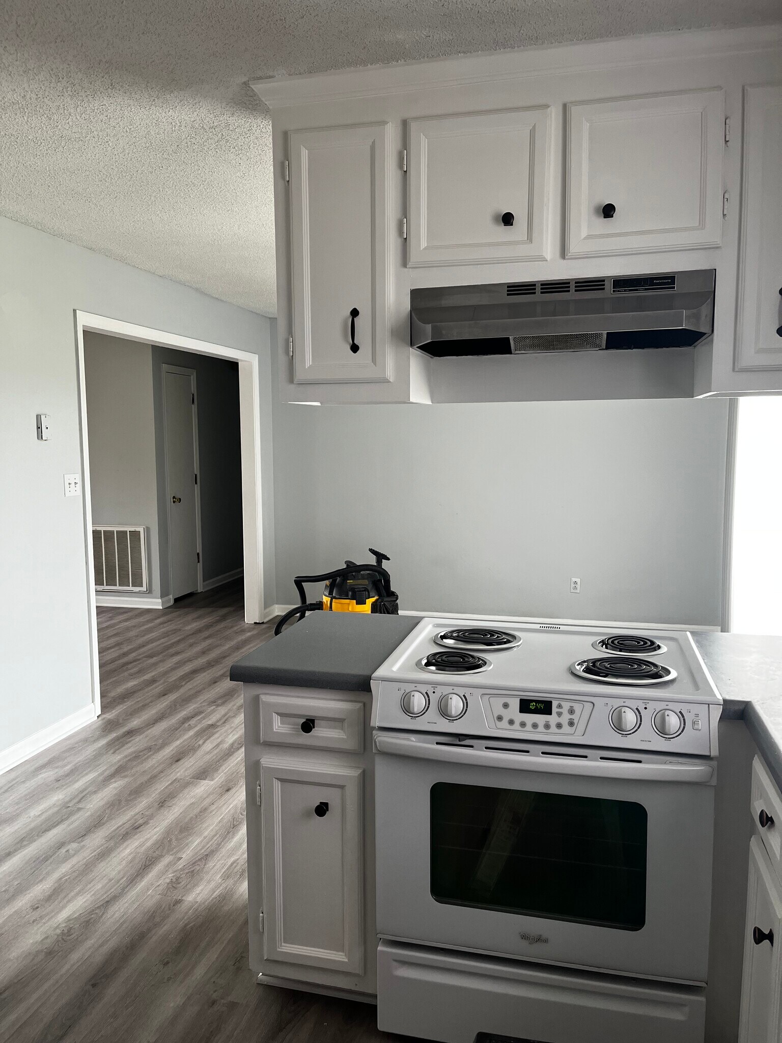 Building Photo - 112 Kelly Ct