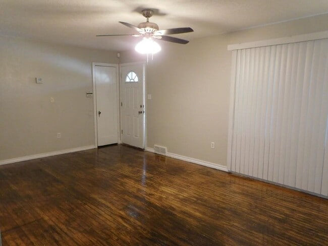 Building Photo - 2207 NW 22nd St