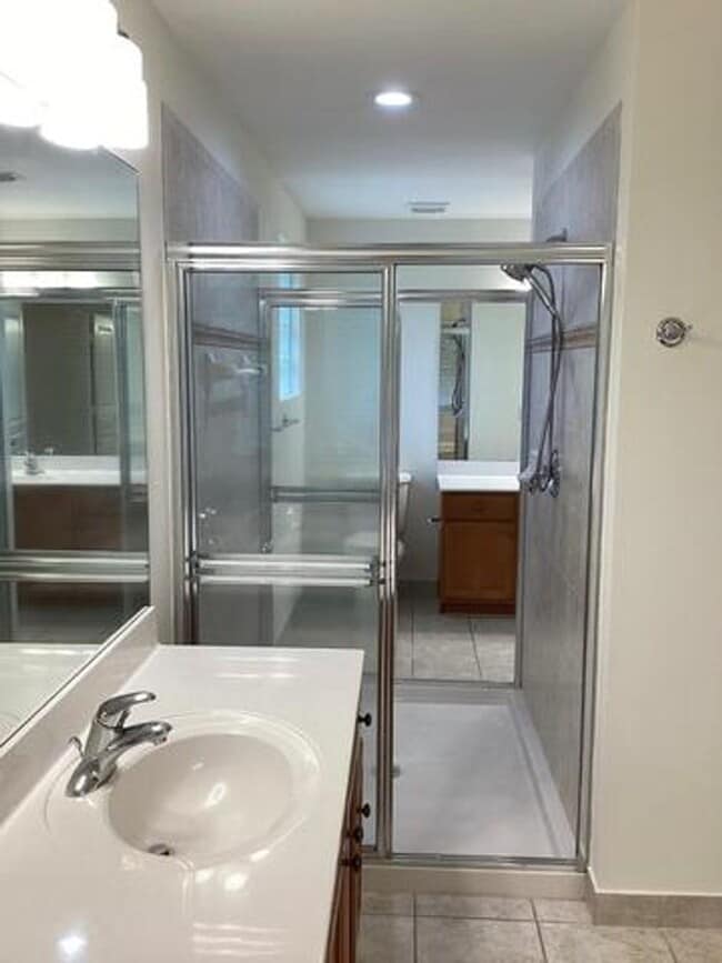 Building Photo - 5045 Nautica Lake Cir