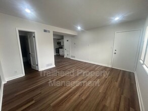 Building Photo - 316 E Gregory Blvd