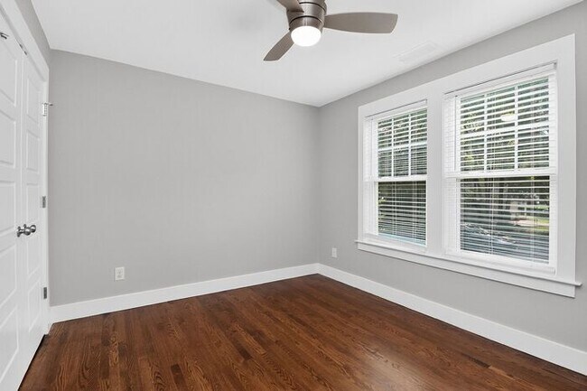 Building Photo - Charming 3BD/2BA Bungalow in Druid Hills!
