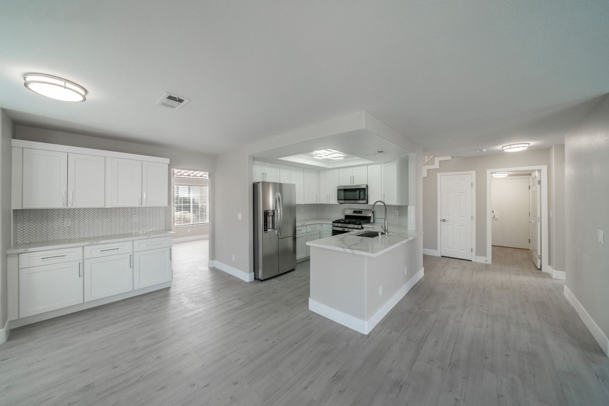 Building Photo - 1804 Summit Pointe Dr