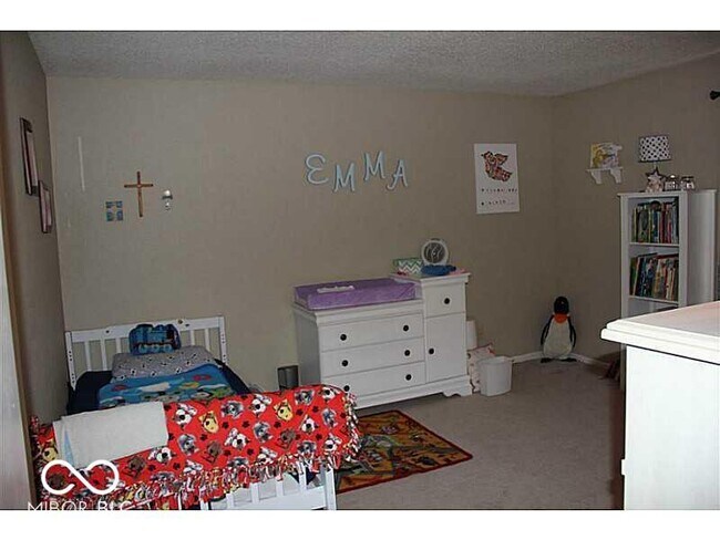 Building Photo - 14422 Forsythia Ln