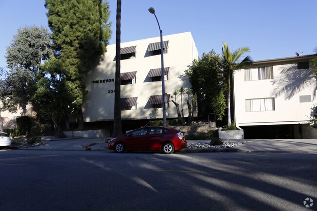 Primary Photo - The Devon Apartments