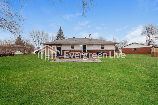 Building Photo - 7301 Austin Dr