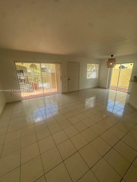 Building Photo - 370 NW 85th Ct