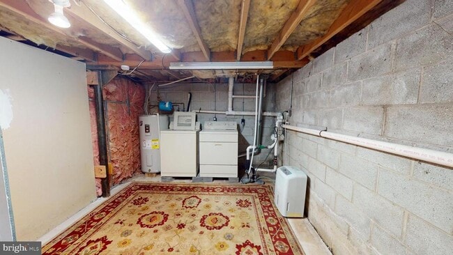 Building Photo - 72 Whethersfield Cir