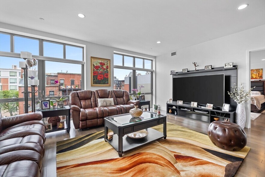 Building Photo - 150 Dorchester Ave