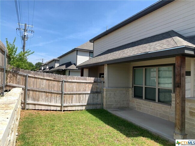 Building Photo - 2024 Rueben Rd