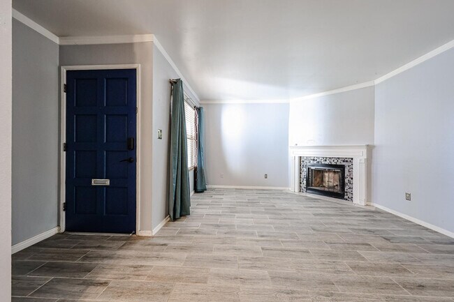 Building Photo - 3135 N 38th St