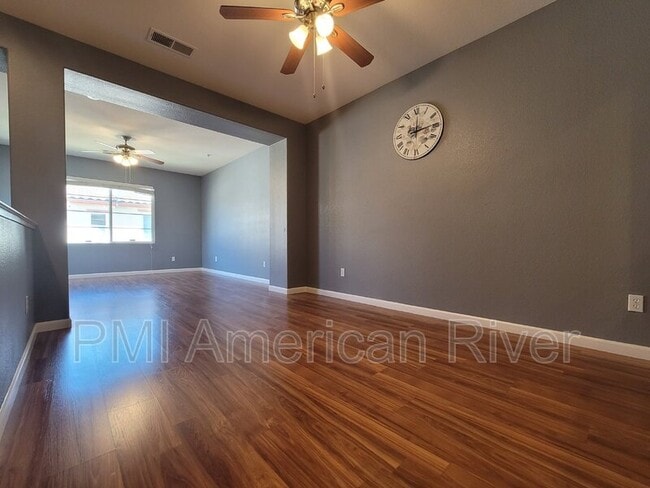 Building Photo - 8428 Crystal Walk Cir