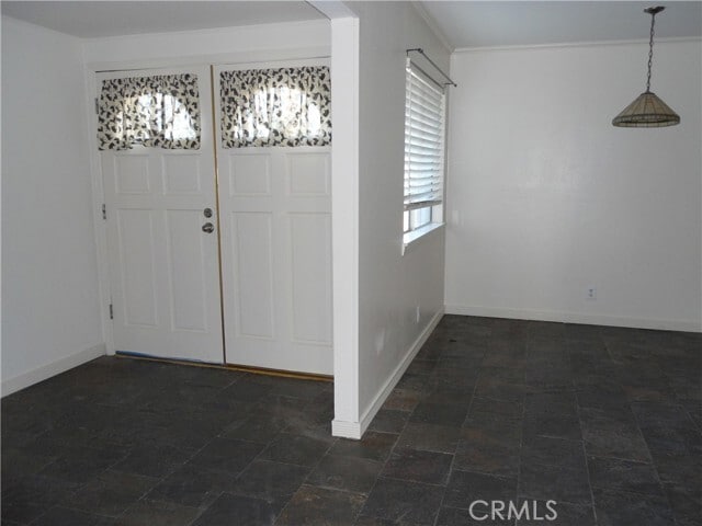 Building Photo - 630 N Darwood Ave