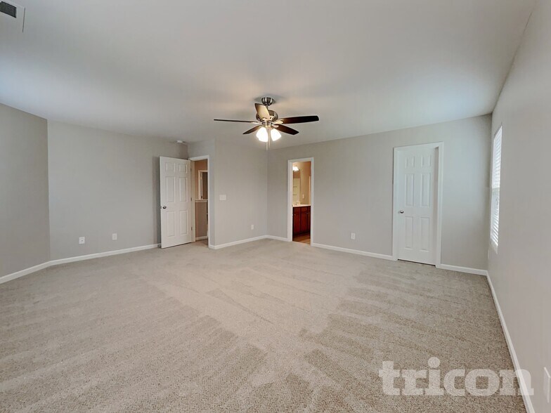 Building Photo - 4211 Offshore Dr