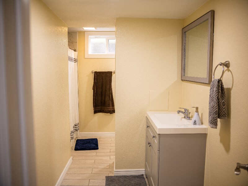 Building Photo - 480 Troy St