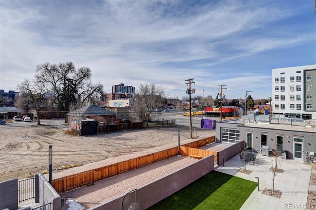 Building Photo - 1495 Vrain St