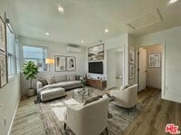 Building Photo - 1321 1/4 Normandie Ave