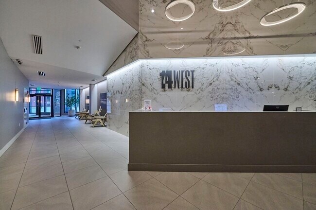 Building Photo - 16 W Broadway