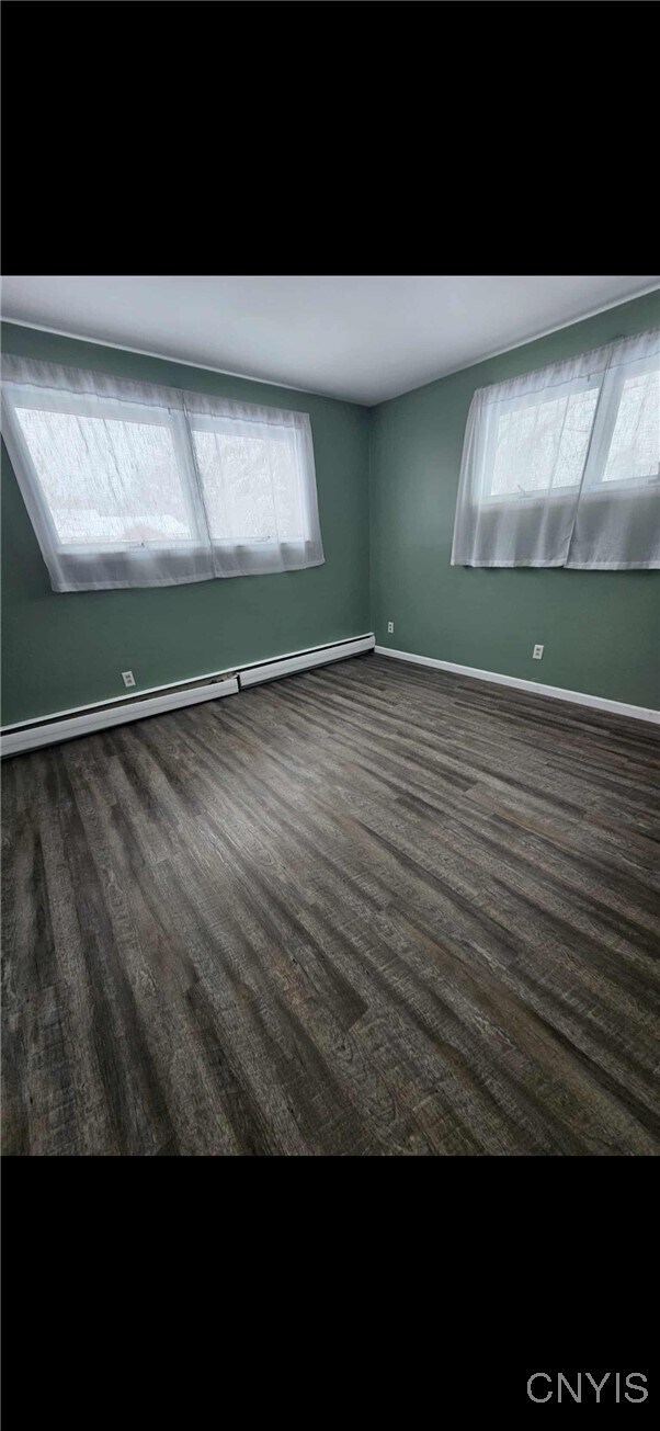 Building Photo - 245 Pratt St