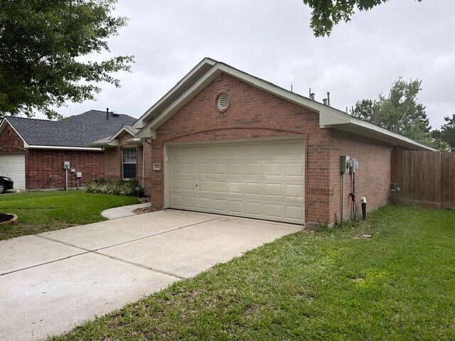 Building Photo - 32327 Cross Spring Park Ln