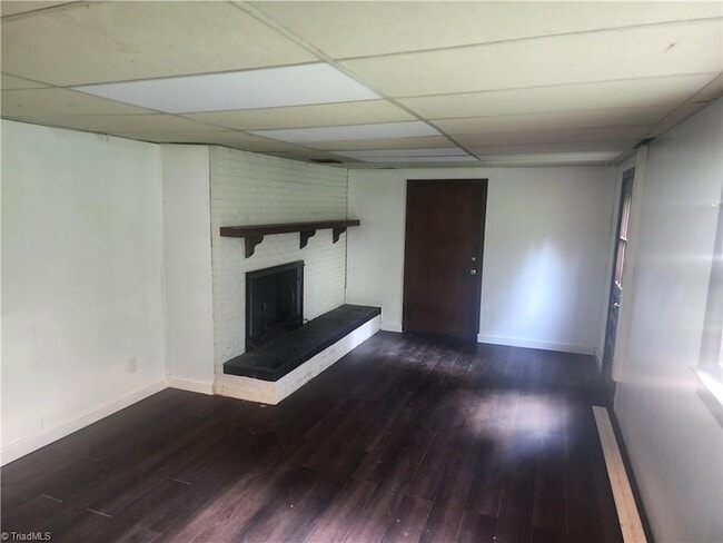 Building Photo - 1505 Turfwood Dr