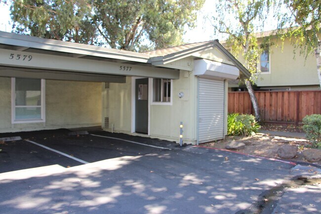Building Photo - 5572 Magnolia Terrace