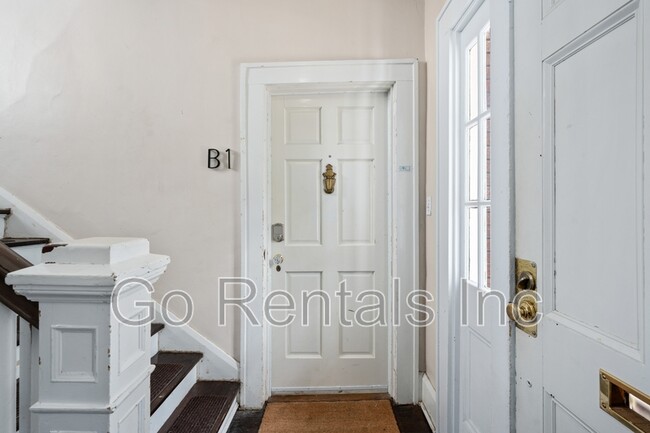 Building Photo - 1329 33rd St S
