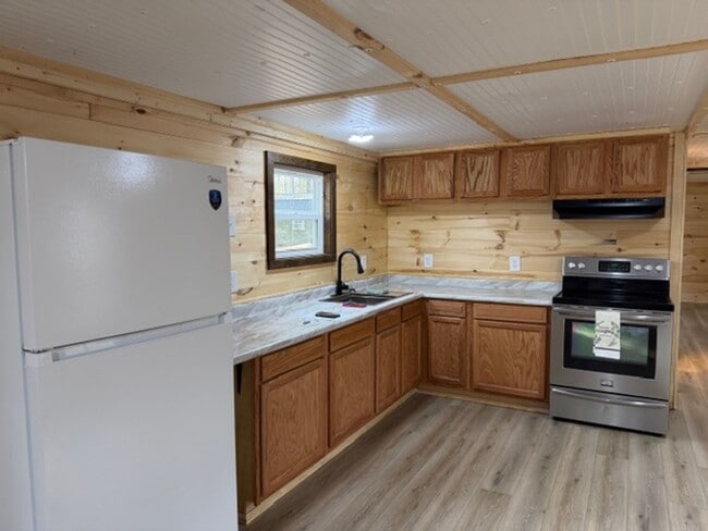 Building Photo - Fully Renovated 2BR Home on Private Lot – No HOA! Country living