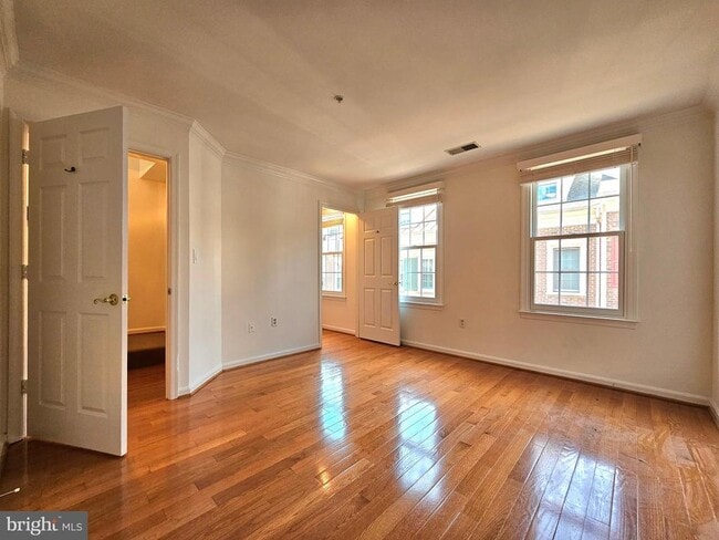 Building Photo - 315 Hearthstone Mews