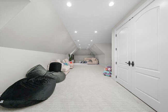 Building Photo - 6403 S Garfield St