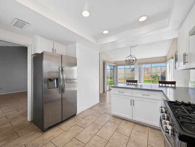 Building Photo - 76946 Kentucky Ave