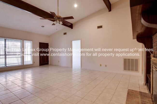 Building Photo - 346 Windermere Blvd