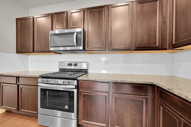 Building Photo - $2,850.00 - 3 Bedrooms, 2.5 Bathrooms, Sin...