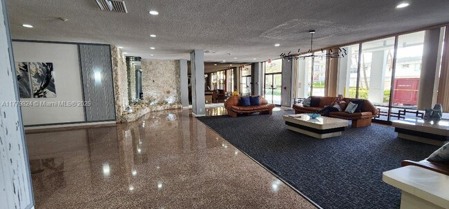 Building Photo - 137 Golden Isles Dr