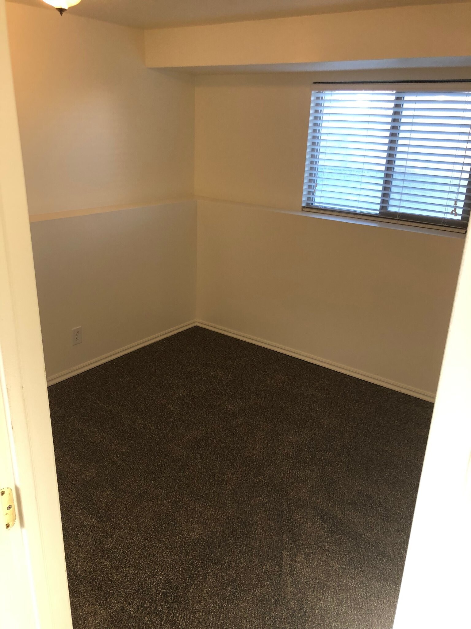 Building Photo - 12219 S 1440 W
