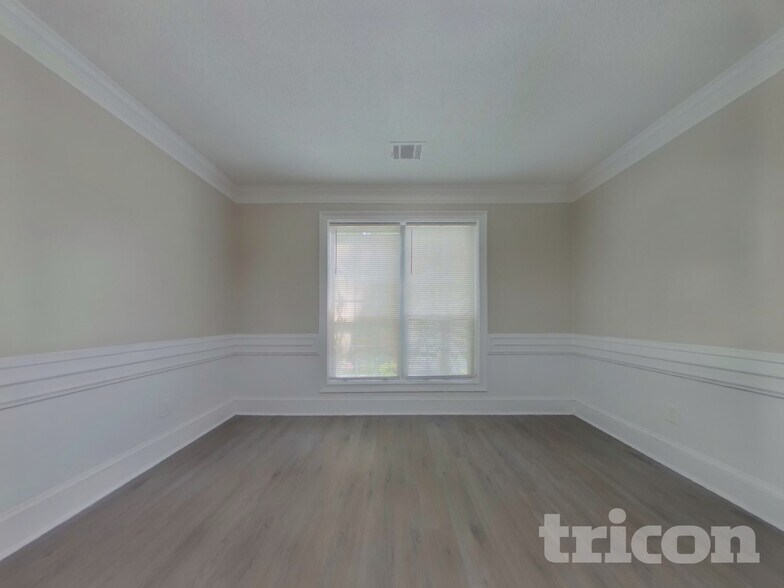 Building Photo - 3070 Country Farms Dr