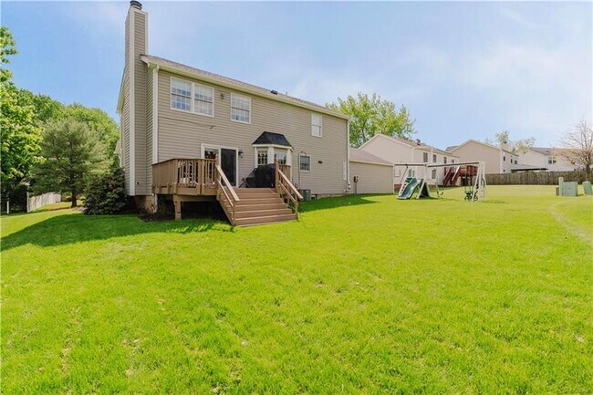 Building Photo - 446 Anna Marie Dr